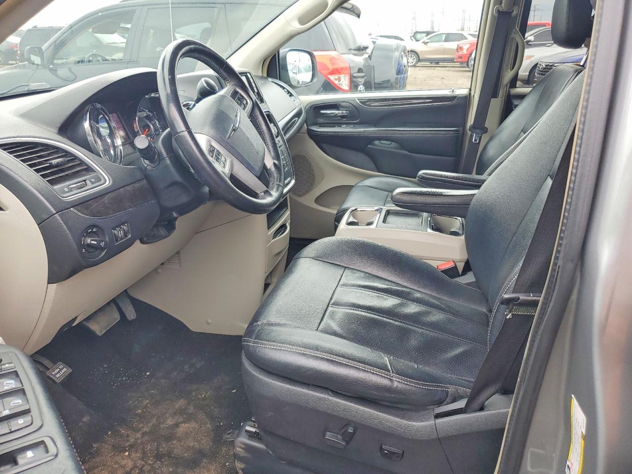 Chrysler Minivan Touring L