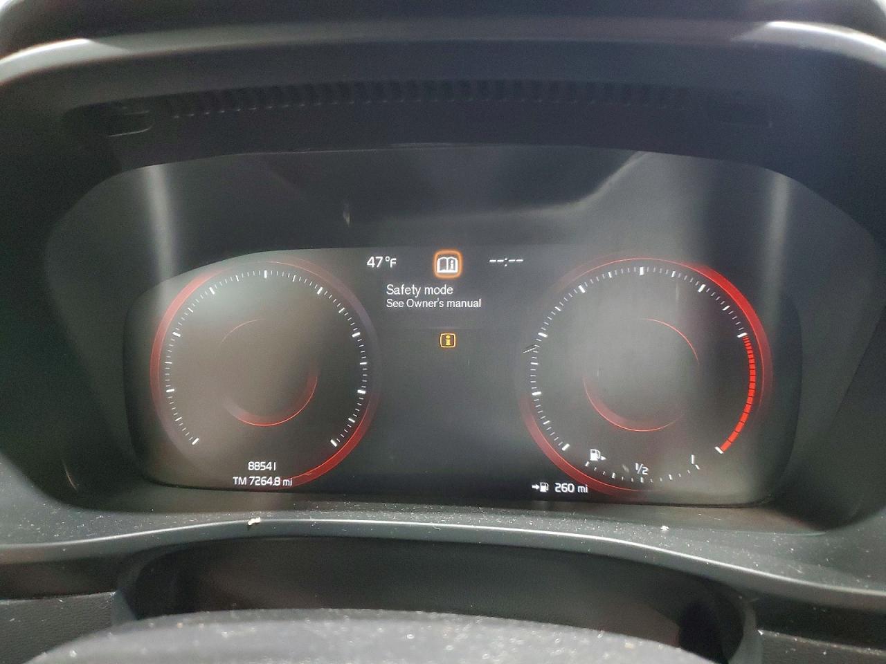 Volvo XC40 T5 R-design
