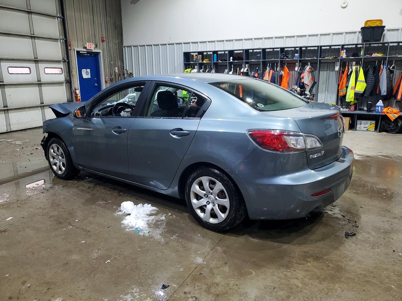Mazda 3 I