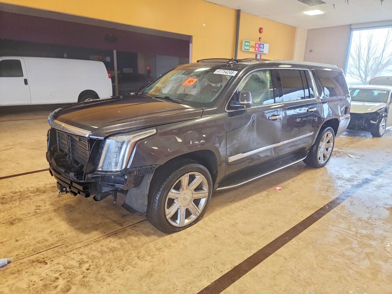 Salvage Cadillac Escalade Image