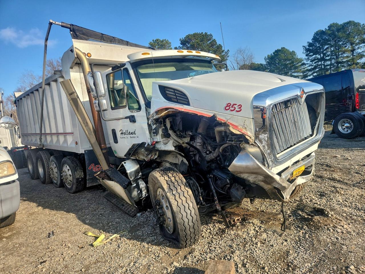 Salvage International 7000 Image