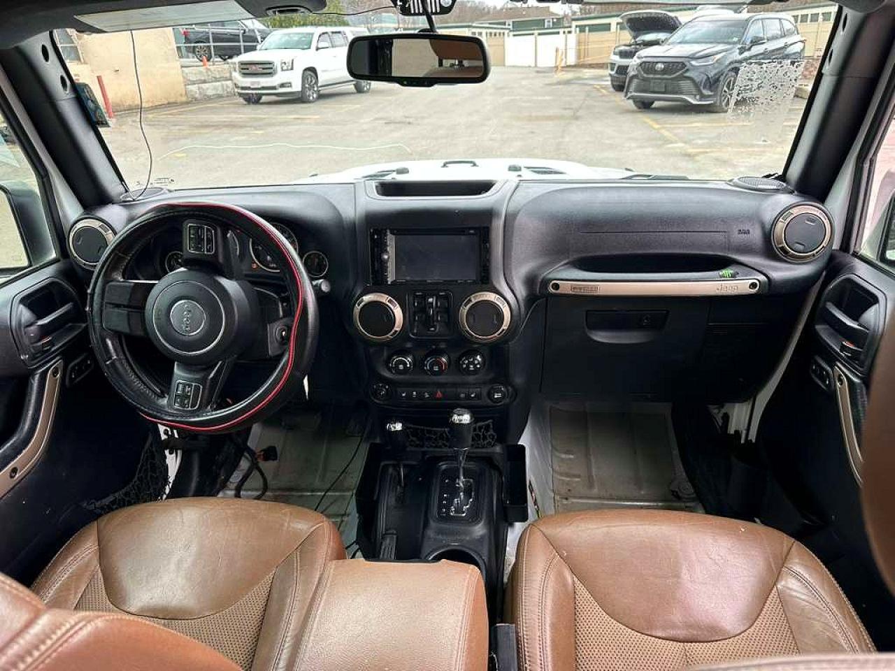 Jeep Wrangler Sahara