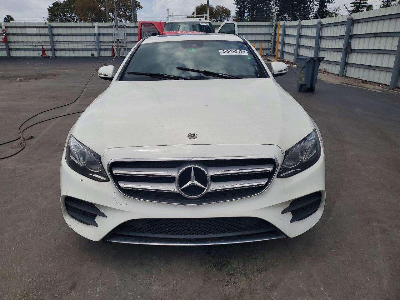 Mercedes-Benz E-Class 300