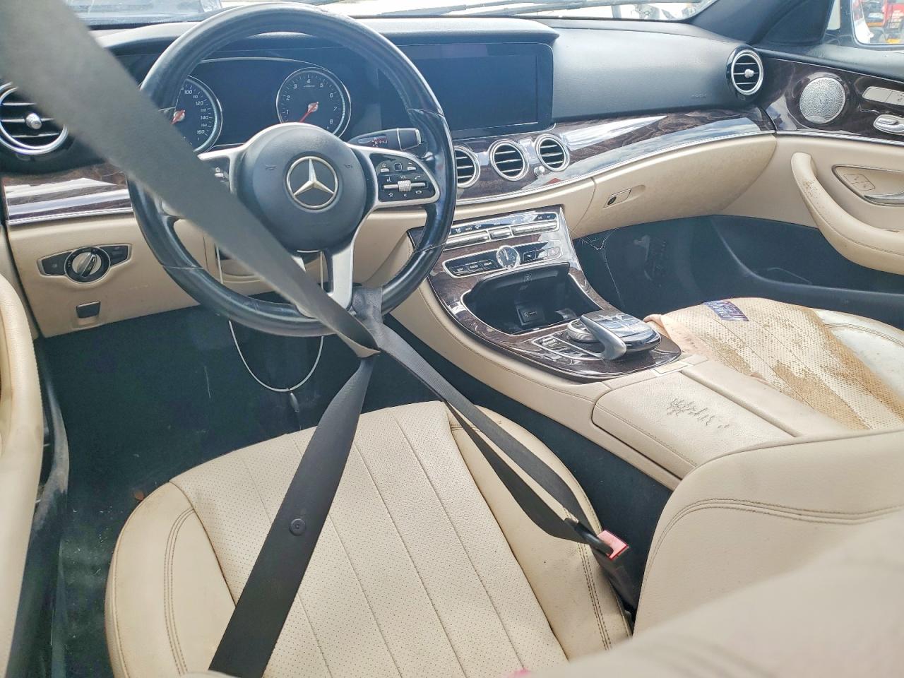 Mercedes-Benz E-Class 300