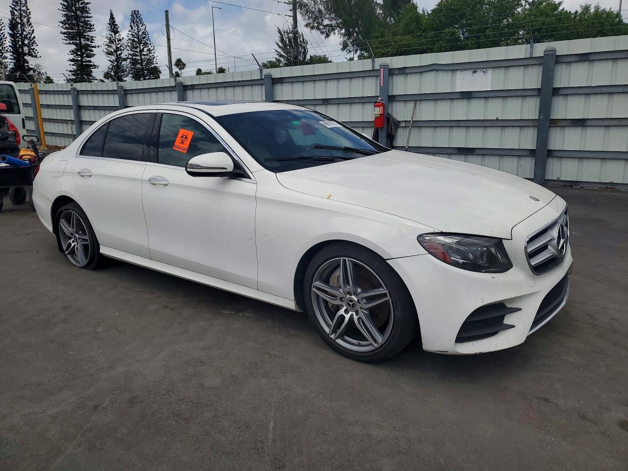 Mercedes-Benz E-Class 300