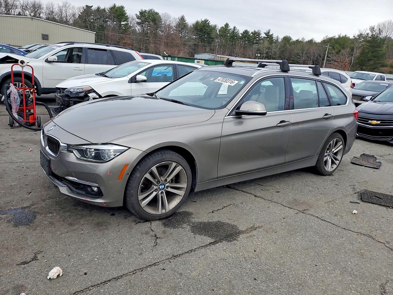 Salvage BMW 3 Series Image