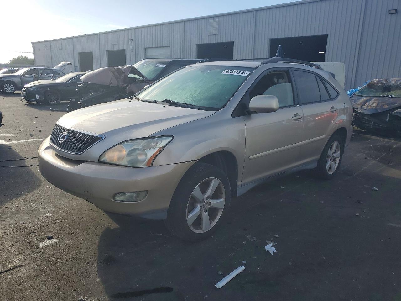 Salvage Lexus RX Image