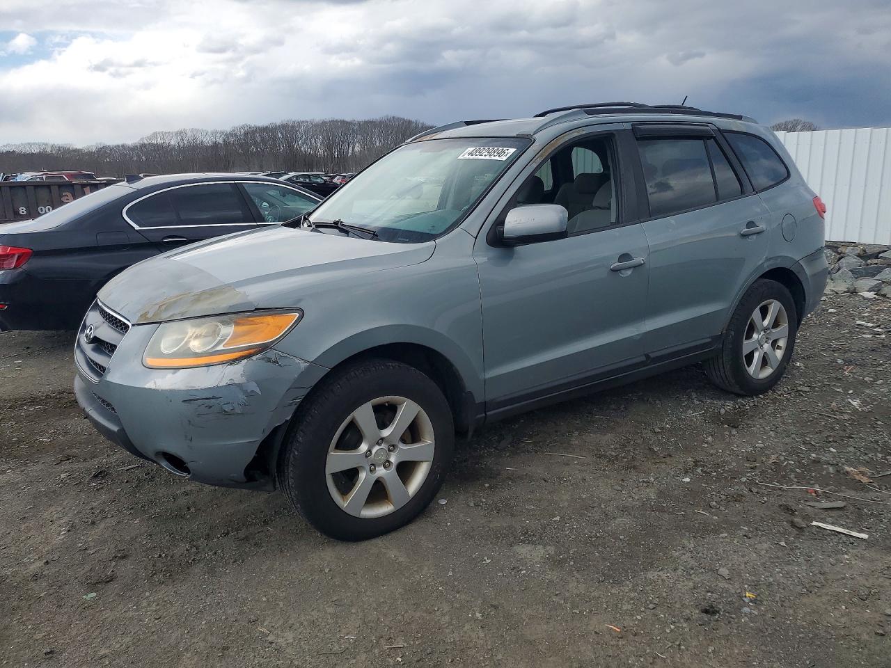 Salvage Hyundai SANTA FE Image