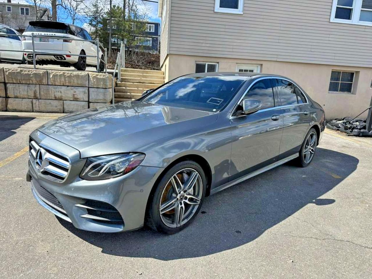 Salvage Mercedes-Benz E-Class Image