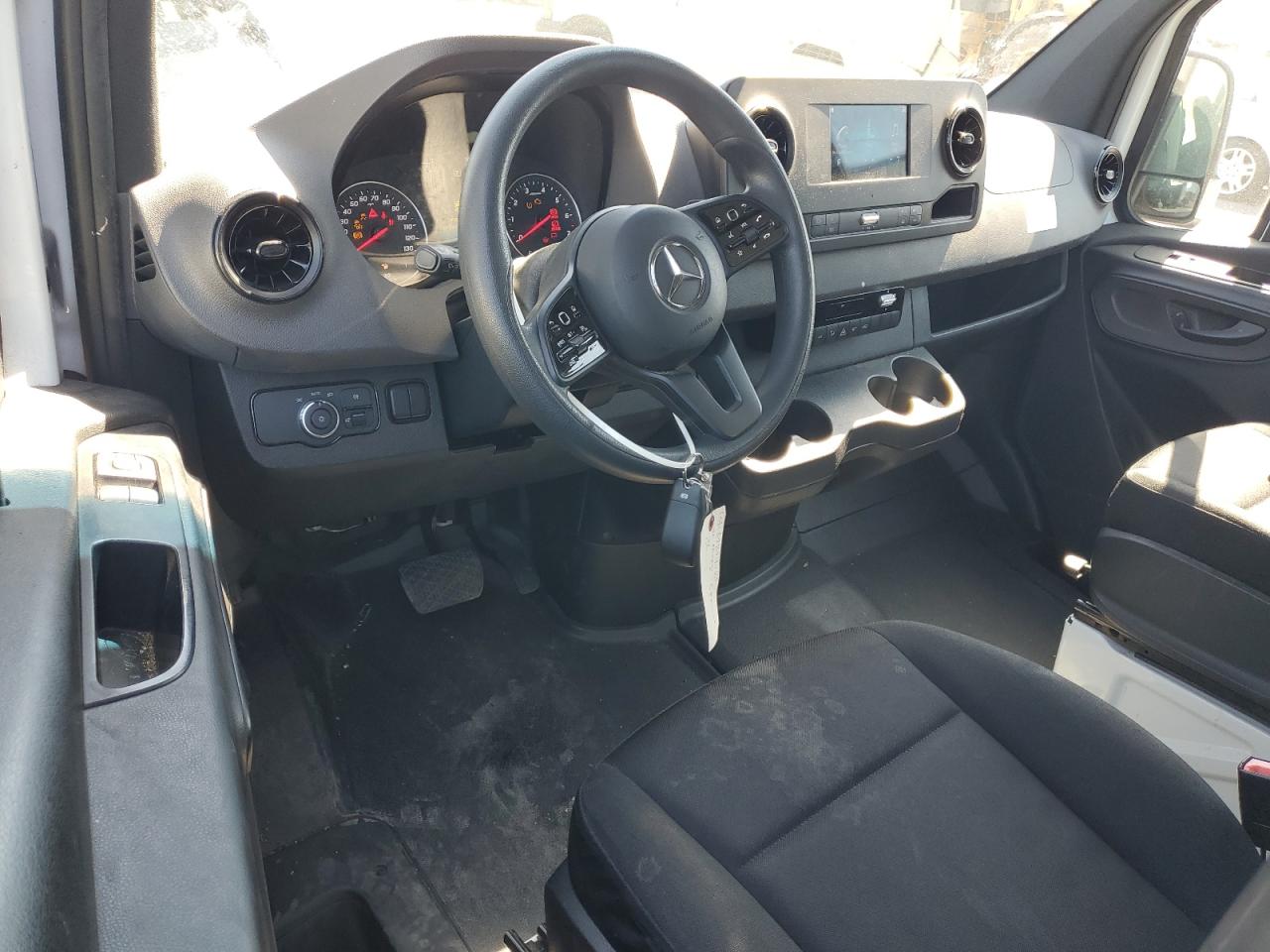 Mercedes-Benz Sprinter 2500