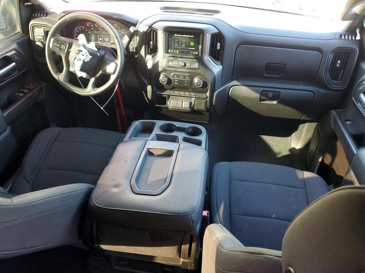 Chevrolet Silverado C1500 Custom