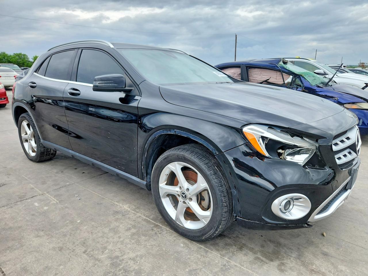 Mercedes-Benz GLA 250