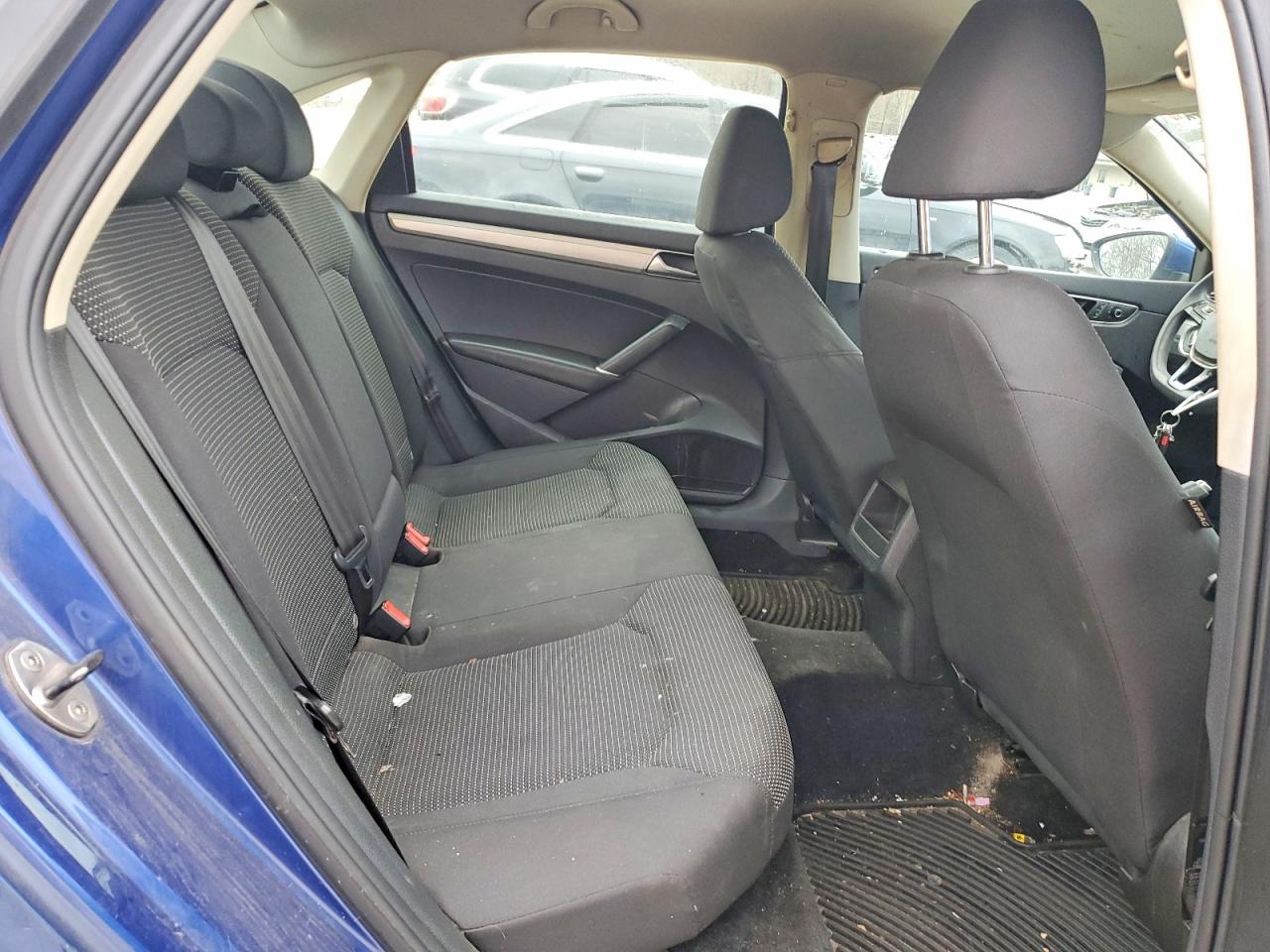 Volkswagen Passat S