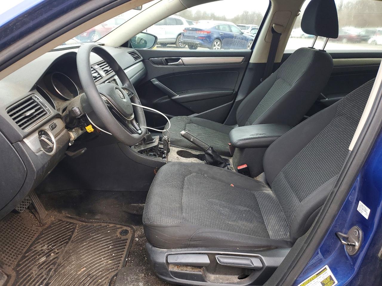 Volkswagen Passat S
