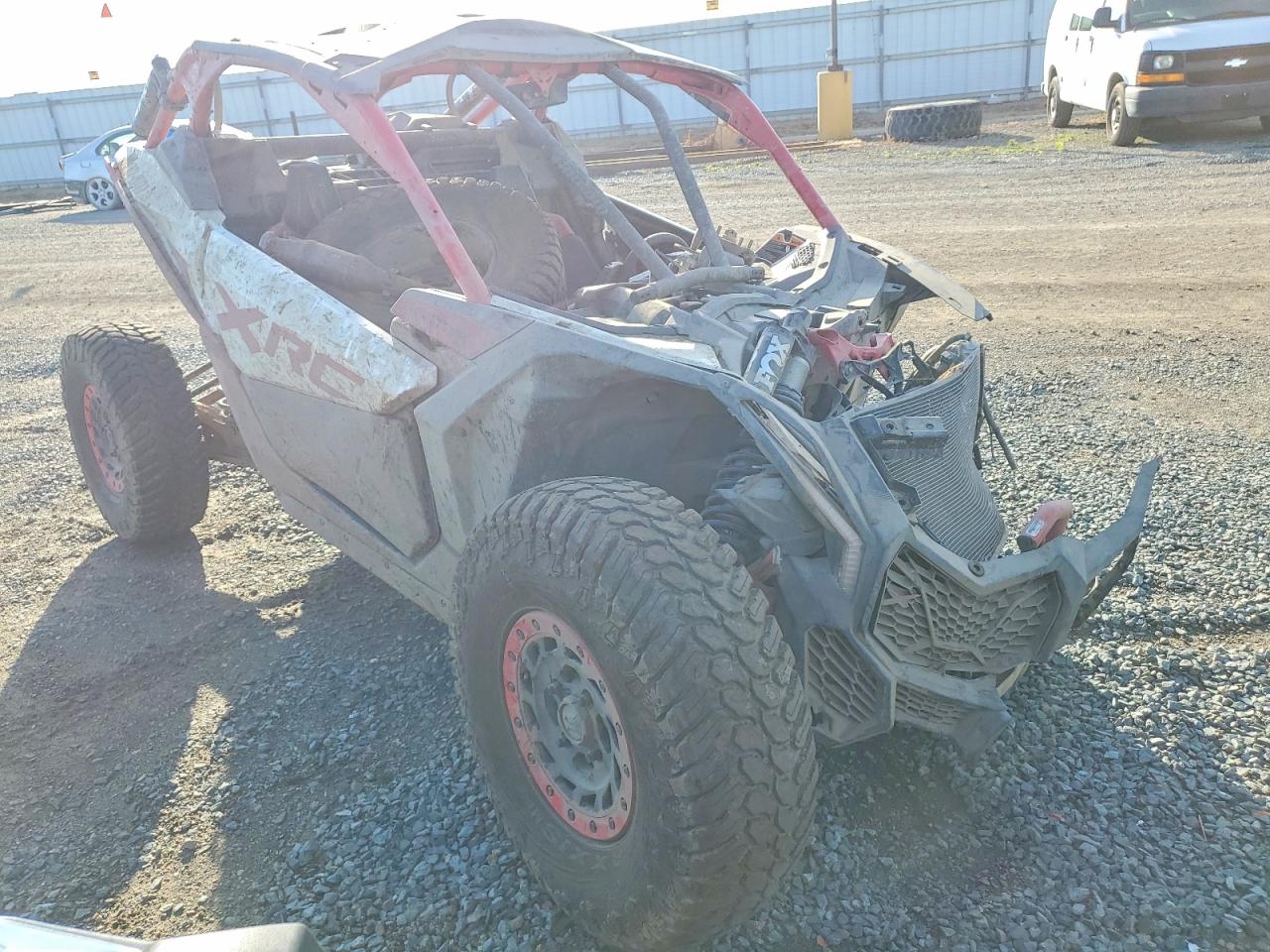 Salvage Can-Am Maverick Image