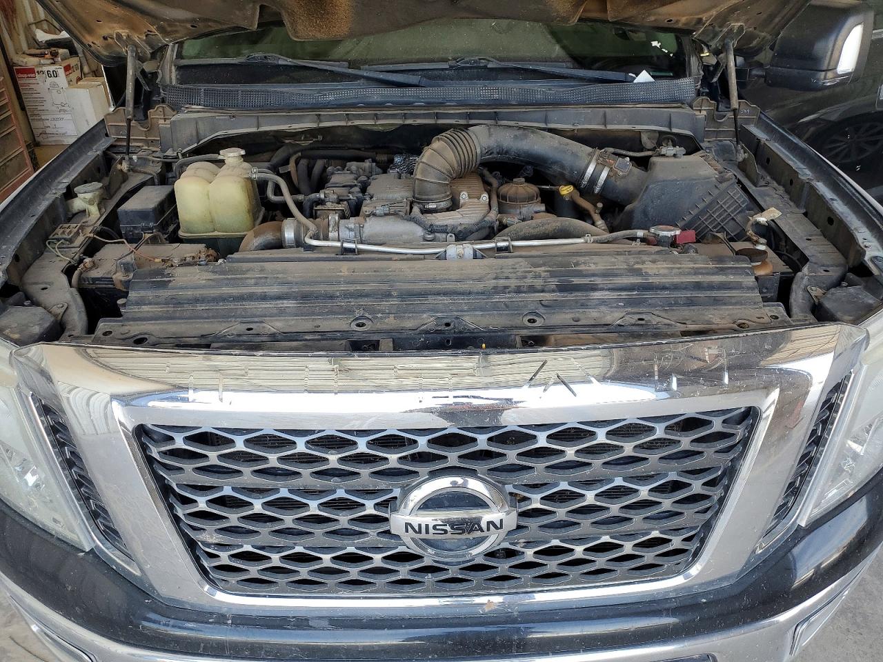 Nissan Titan Sv