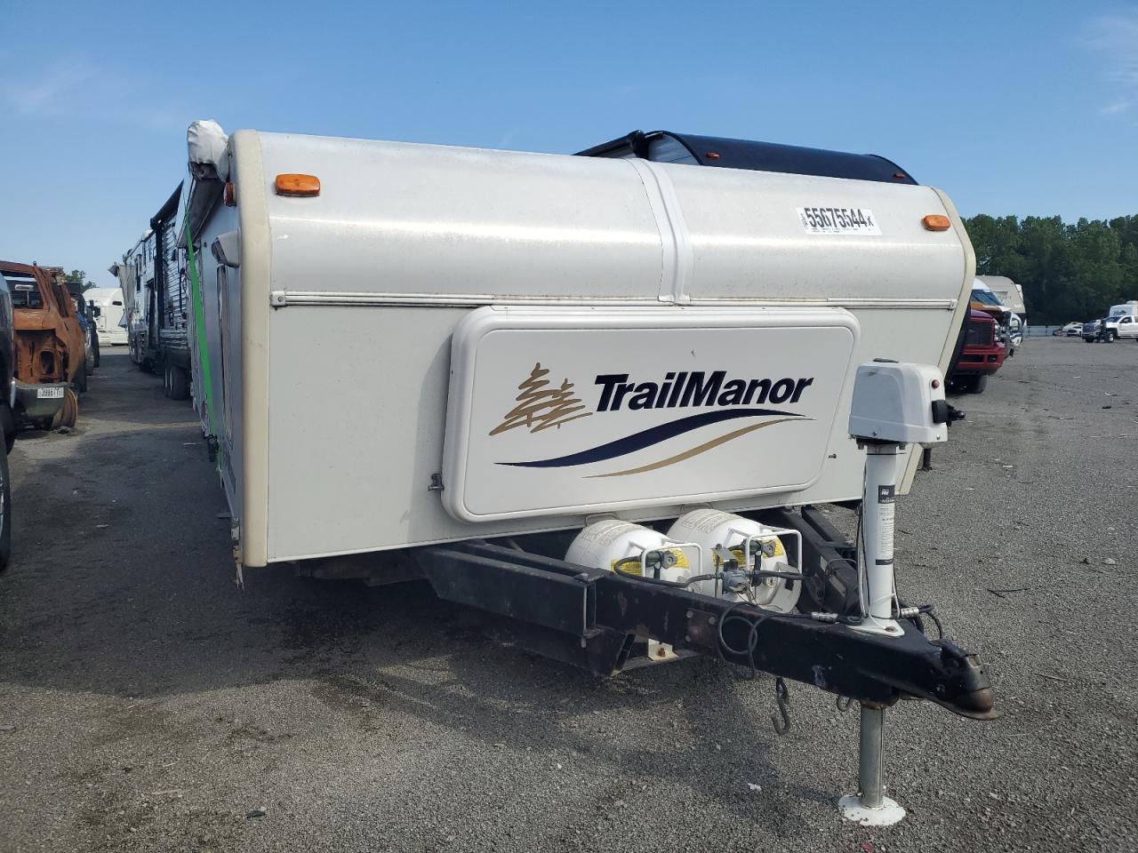 Salvage Trailmanor Trailer Image
