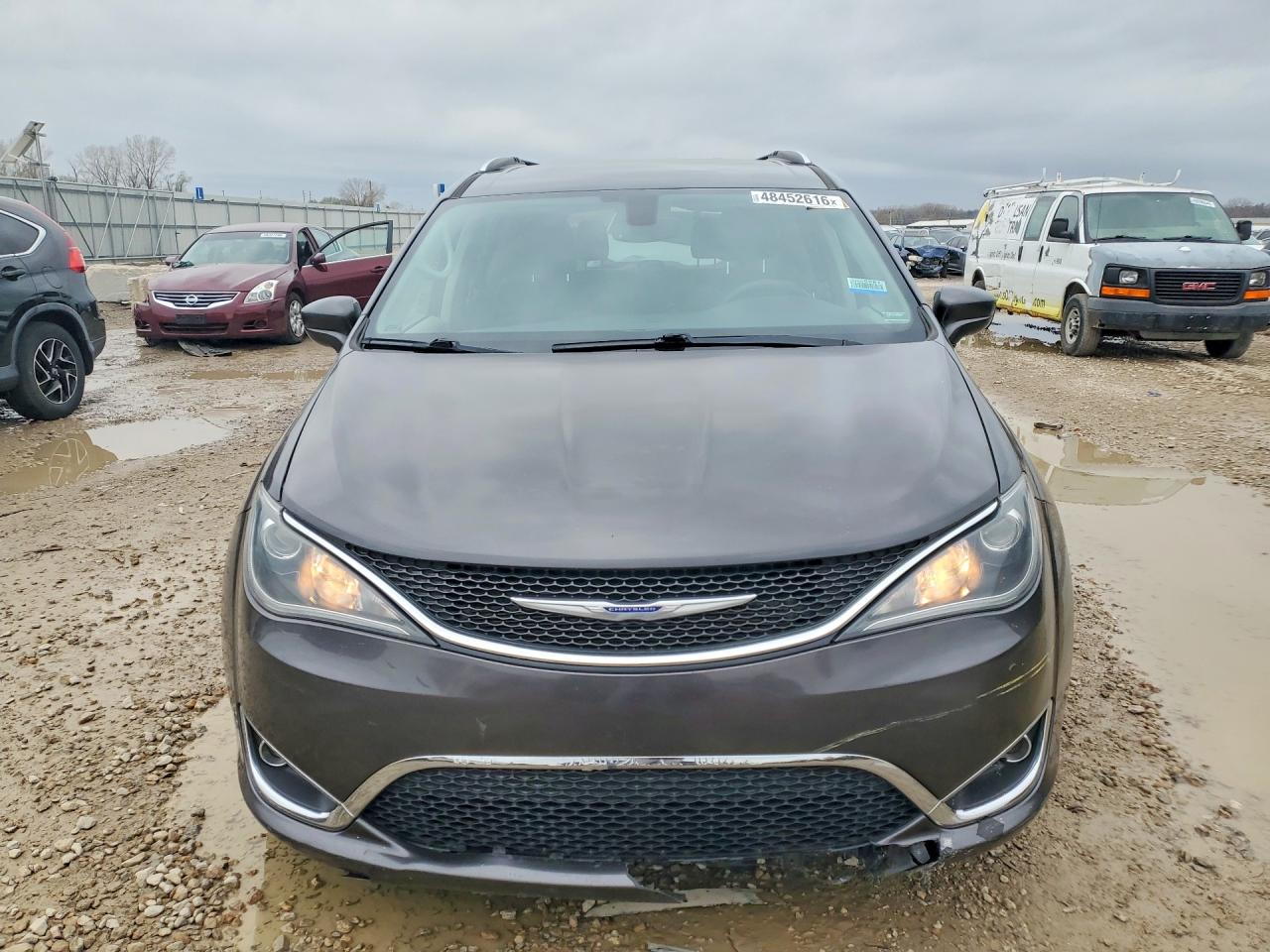 Chrysler Pacifica Touring L