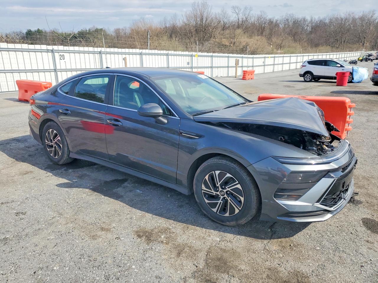 Hyundai SONATA Blue