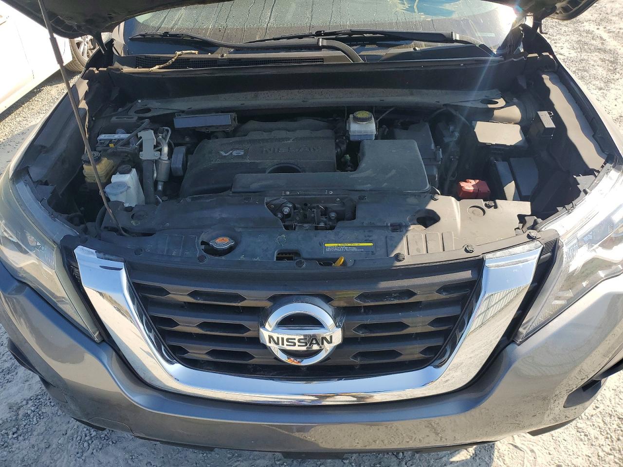 Nissan Pathfinder Sl