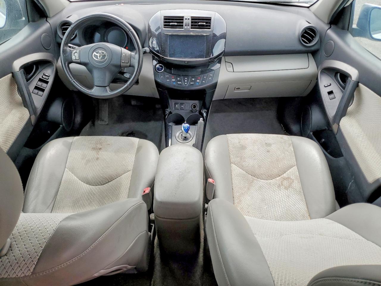 Toyota RAV4 Base