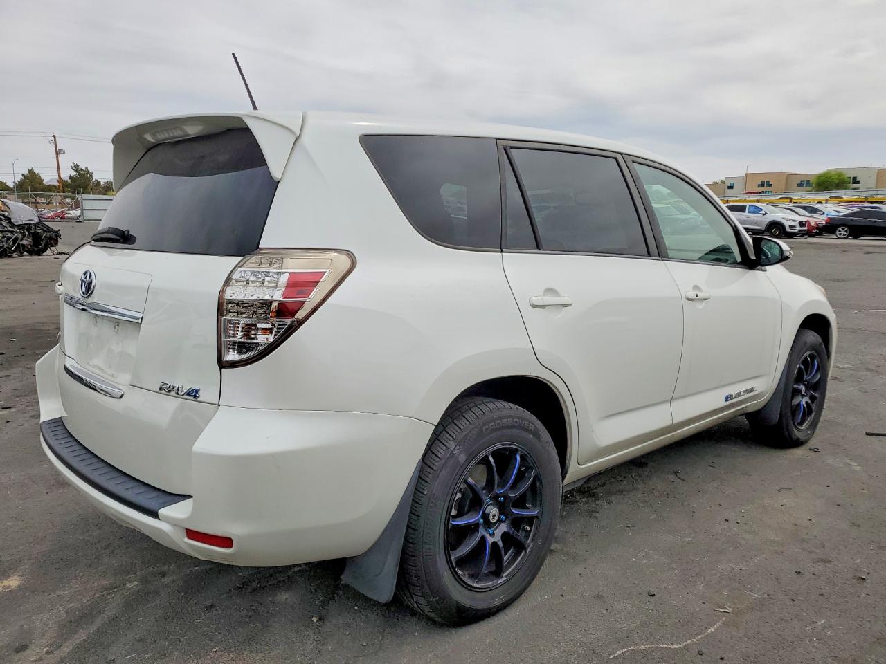 Toyota RAV4 Base
