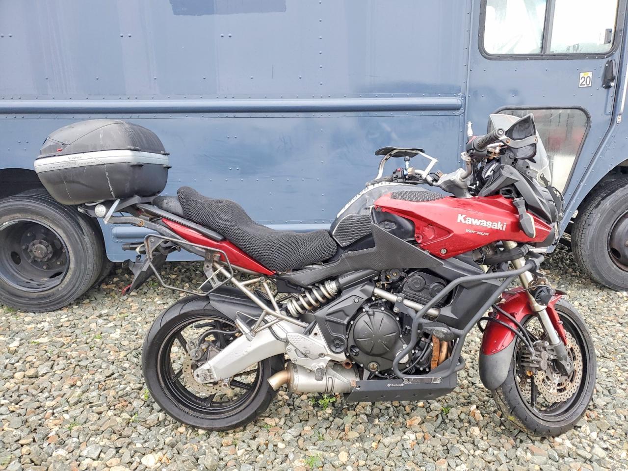 Salvage Kawasaki Le650 Image