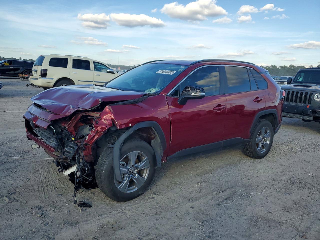 Salvage Toyota RAV4 Image