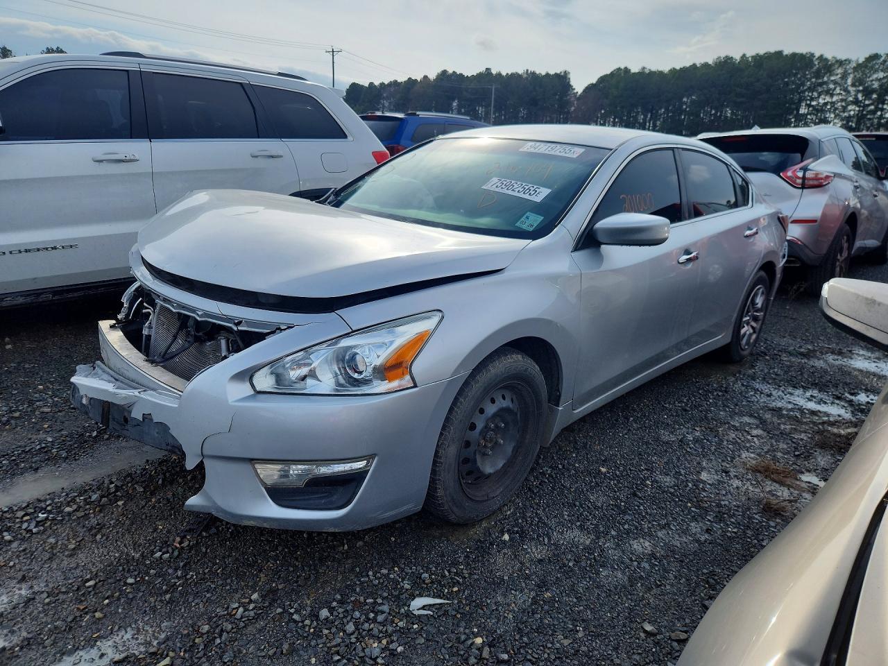 Salvage Nissan Altima Image