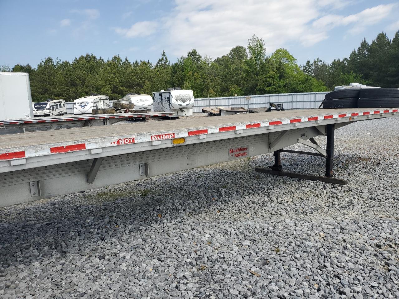 Reit Trailer