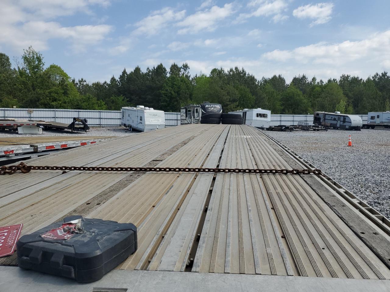 Reit Trailer
