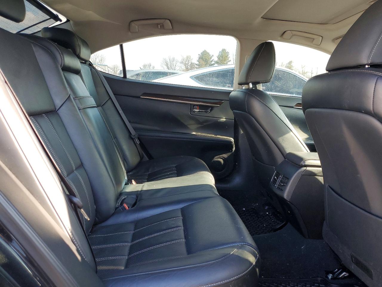 Lexus Es Base