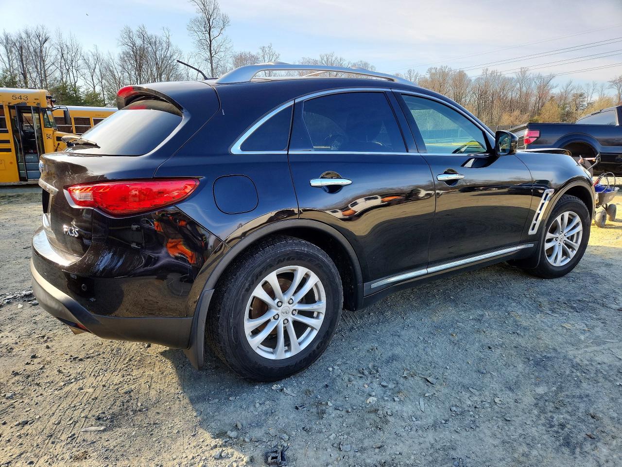 INFINITI Fx Base