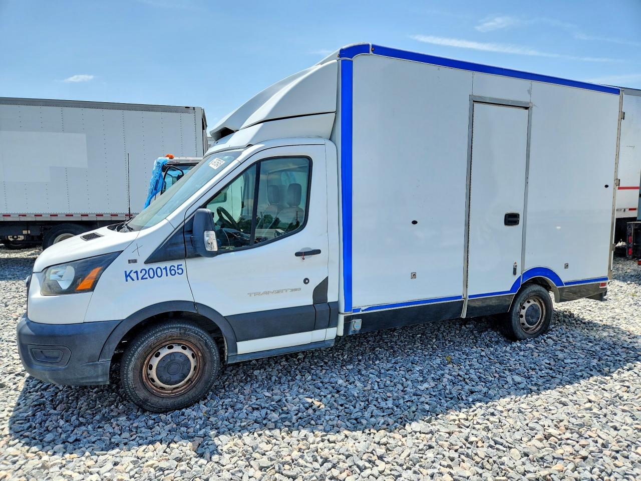 Salvage Ford Transit Image