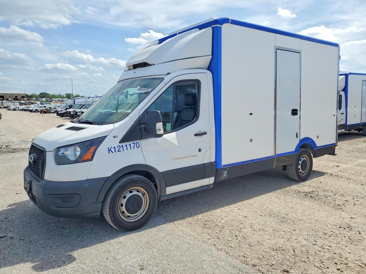 Salvage Ford Transit Image