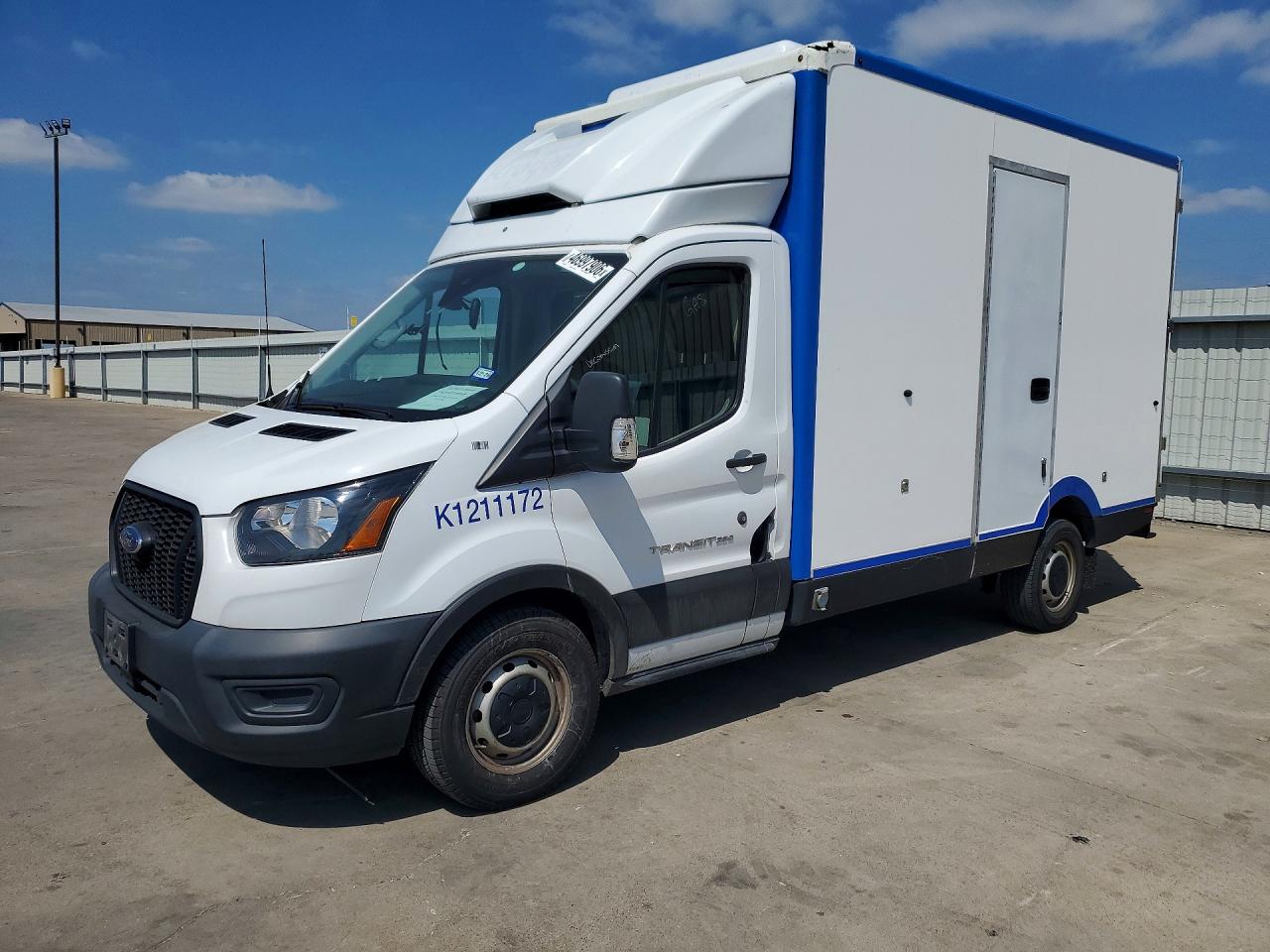 Salvage Ford Transit Image