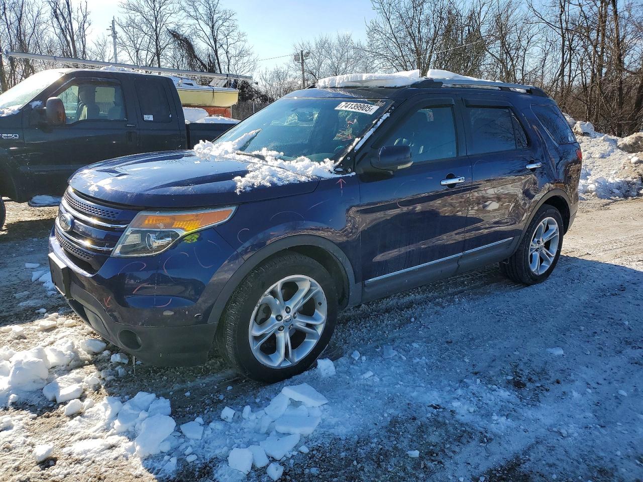 Salvage Ford Explorer Image
