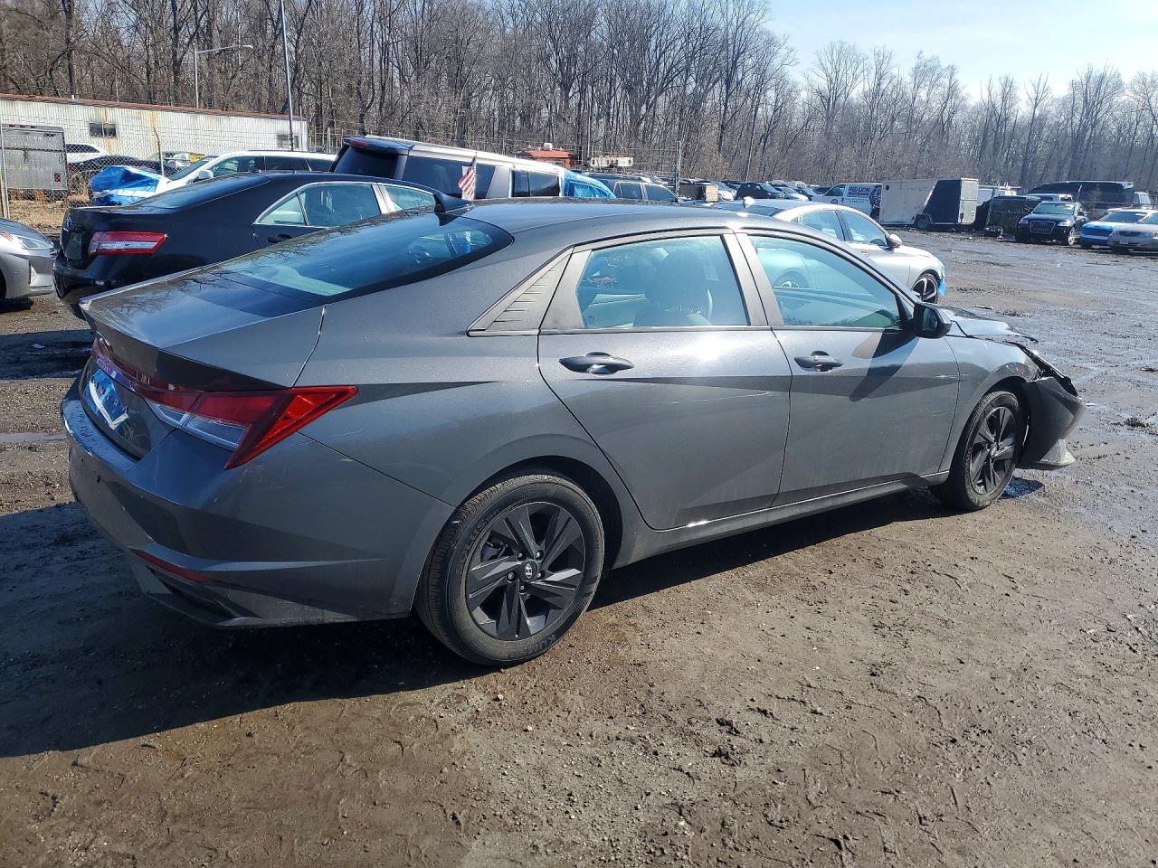 Hyundai ELANTRA Sel