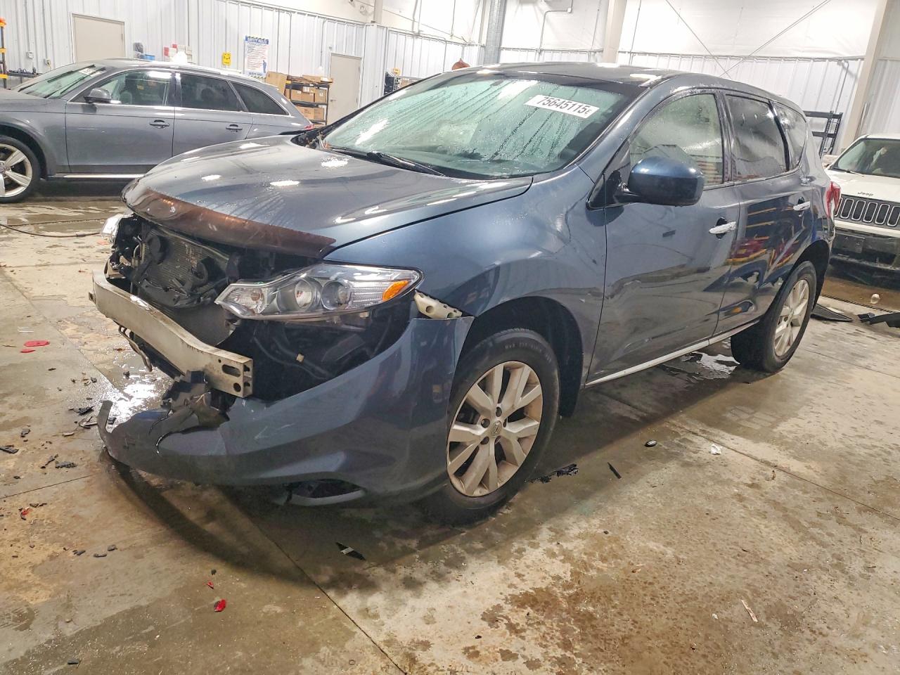 Salvage Nissan Murano Image