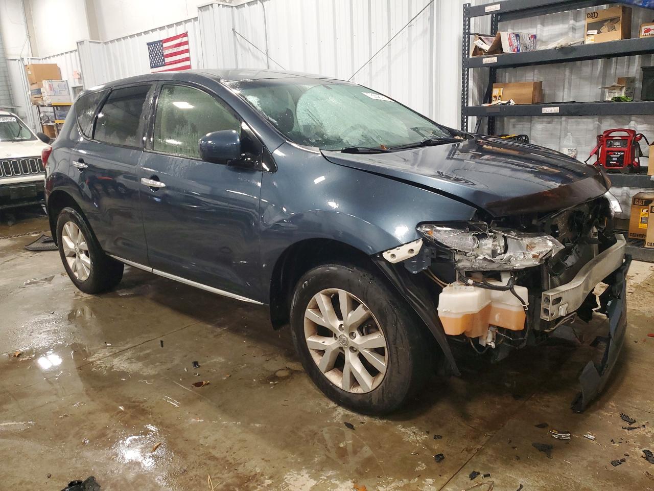 Nissan Murano S