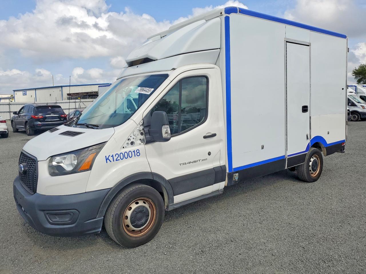 Salvage Ford Transit Image