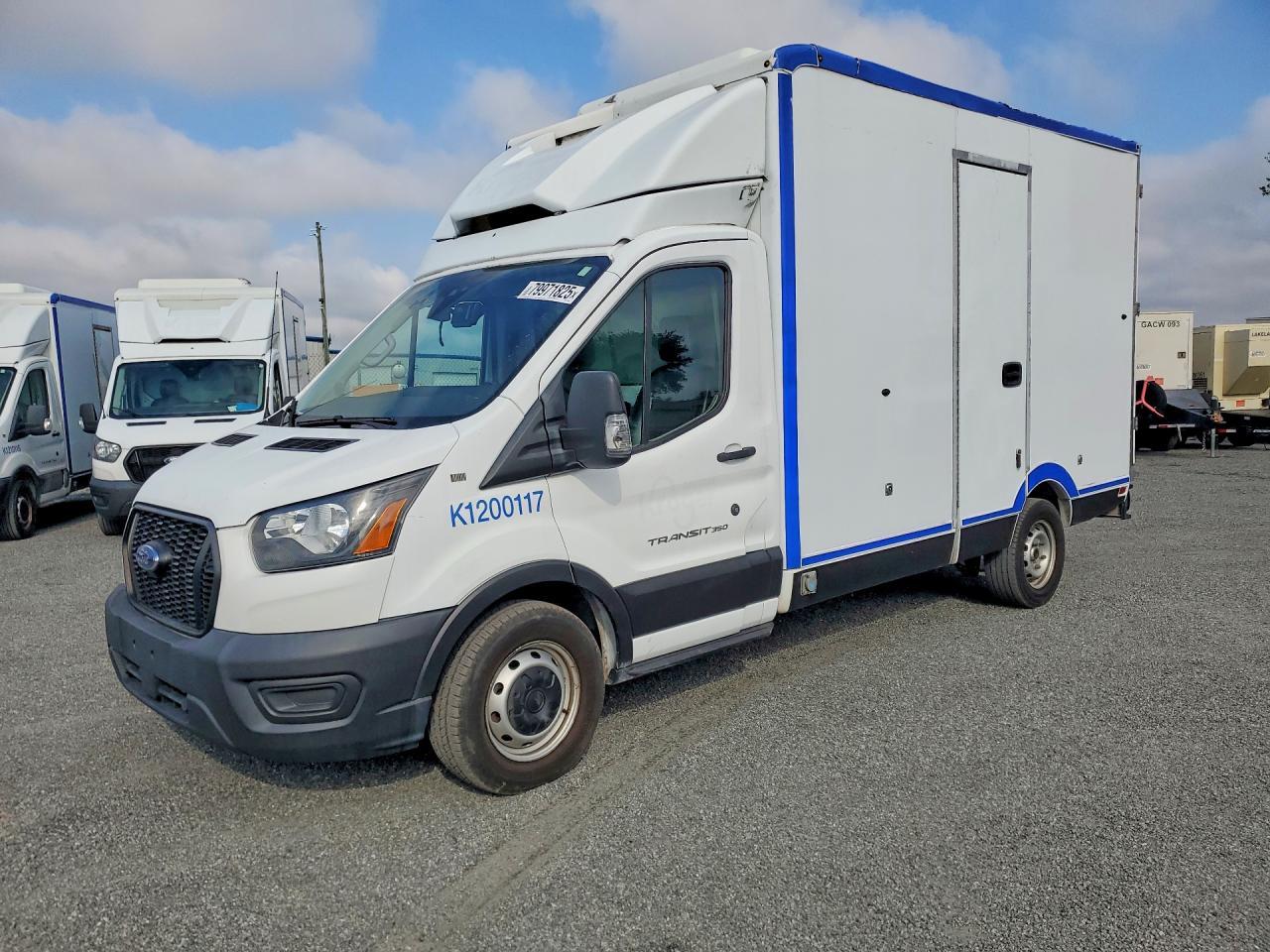 Salvage Ford Transit Image