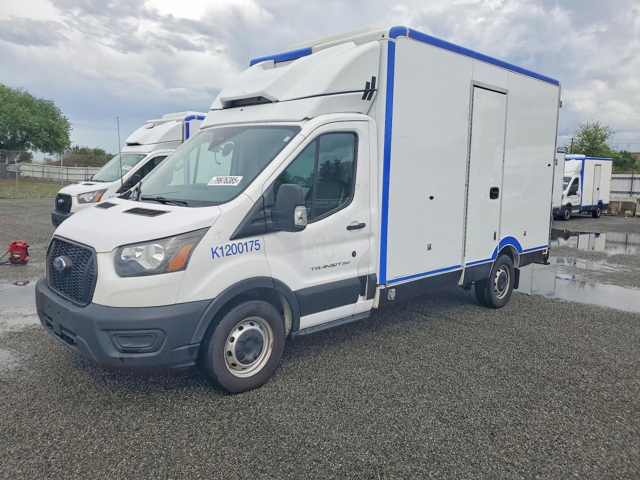 Salvage Ford Transit Image