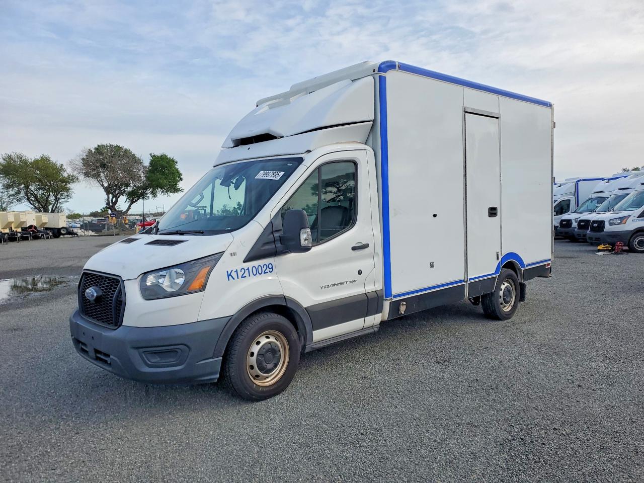 Salvage Ford Transit Image