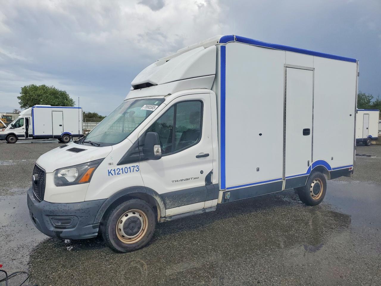 Salvage Ford Transit Image