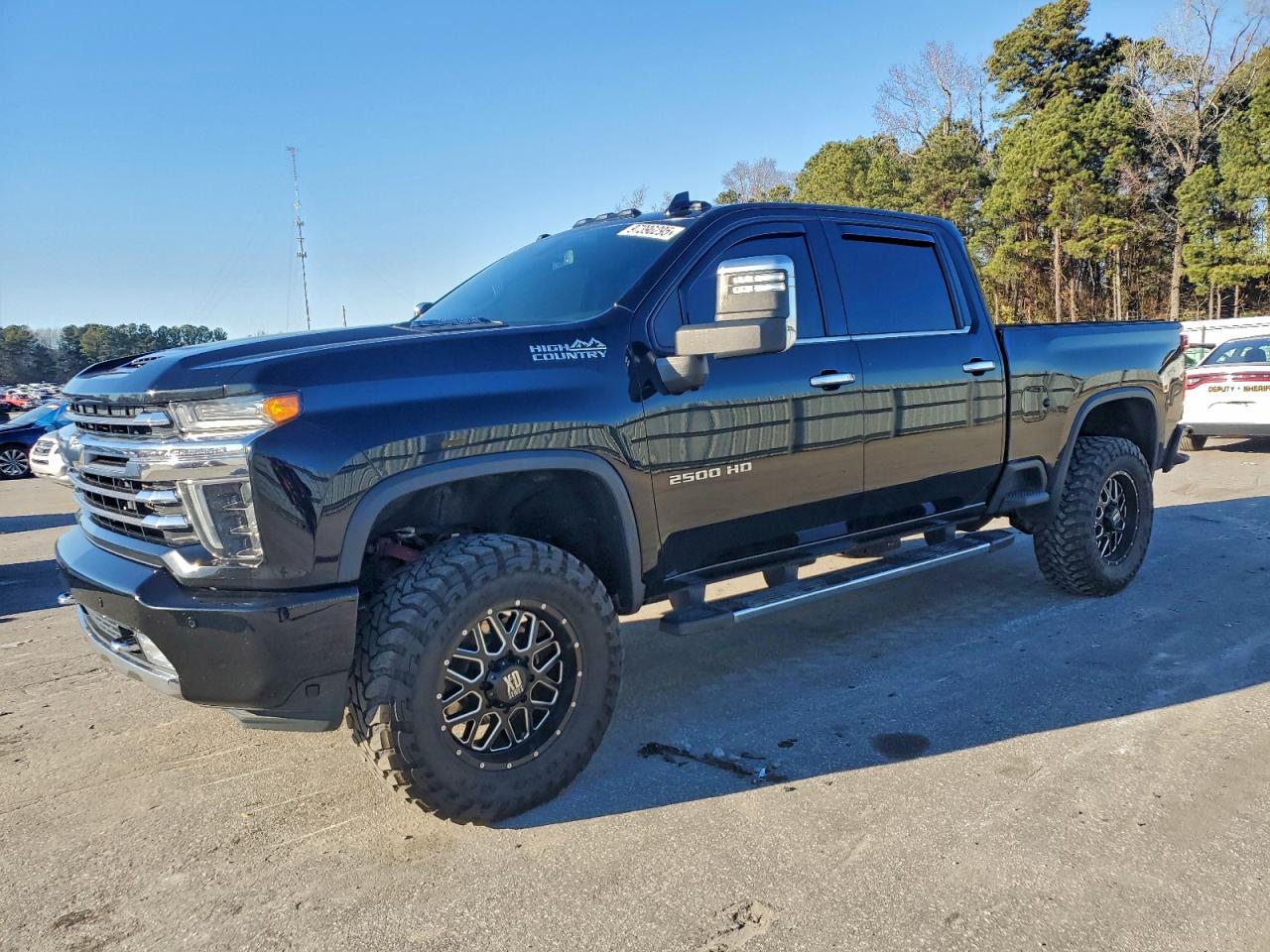 Salvage Chevrolet Silverado Image