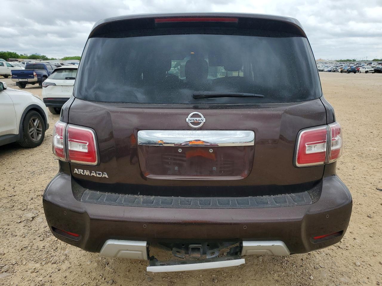 Nissan Armada Sv