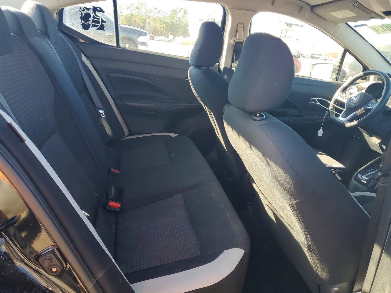 Nissan Versa Sv