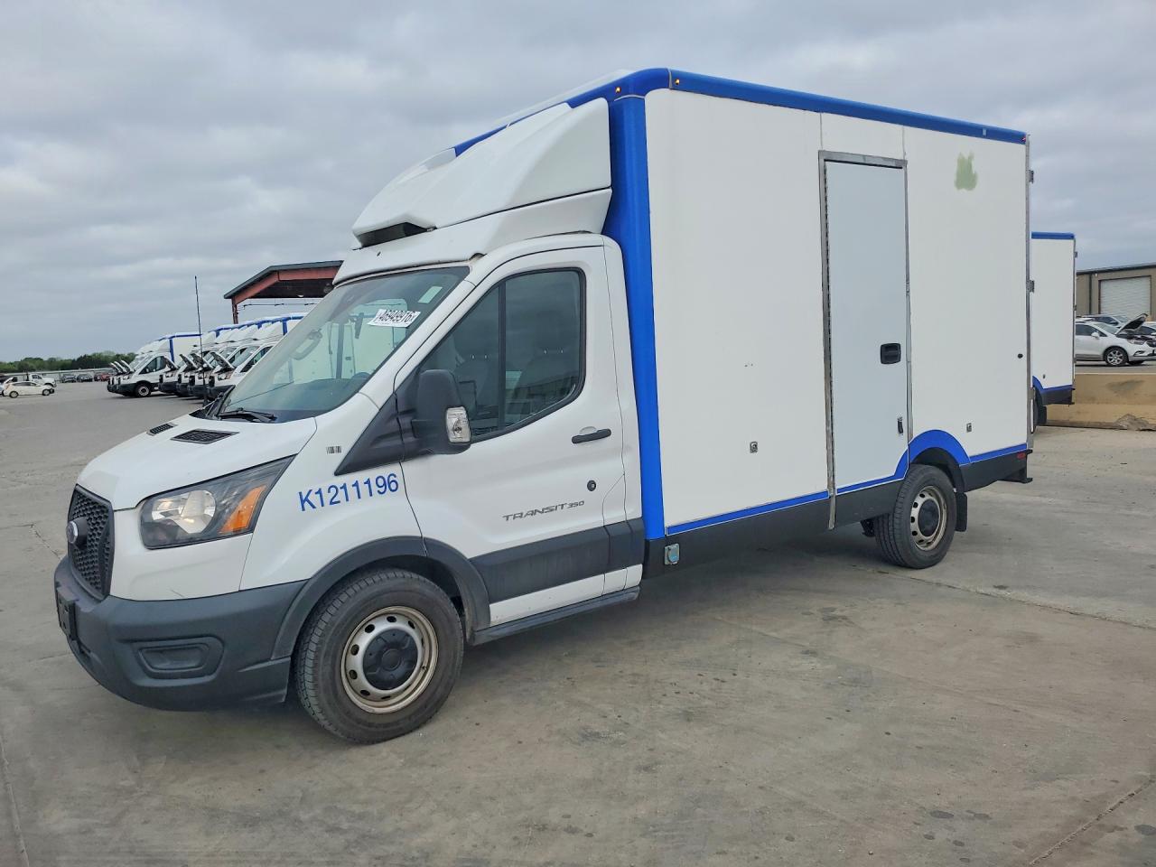 Salvage Ford Transit Image
