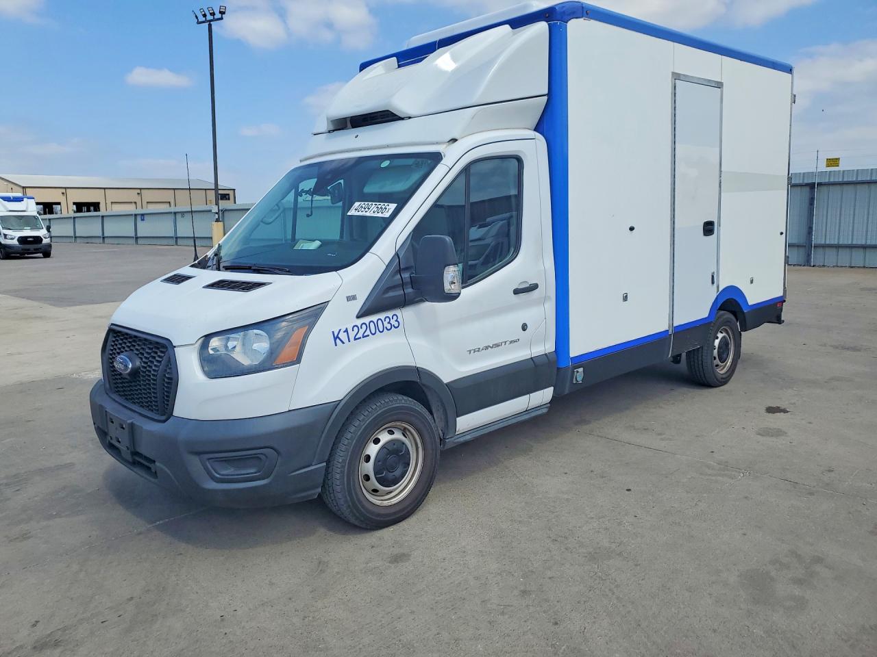 Salvage Ford Transit Image